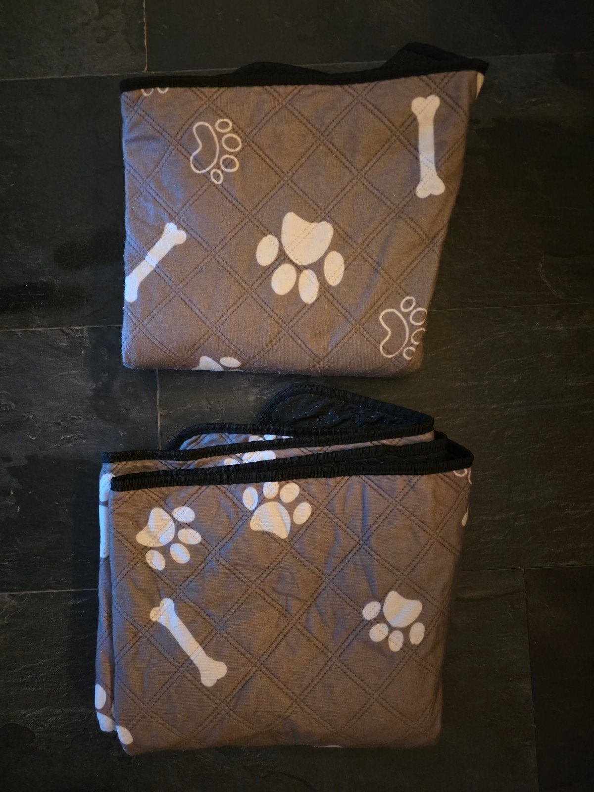 Te koop; Kleden voor honden. Kan gewassen worden., Dieren en Toebehoren, Ophalen, Gebruikt