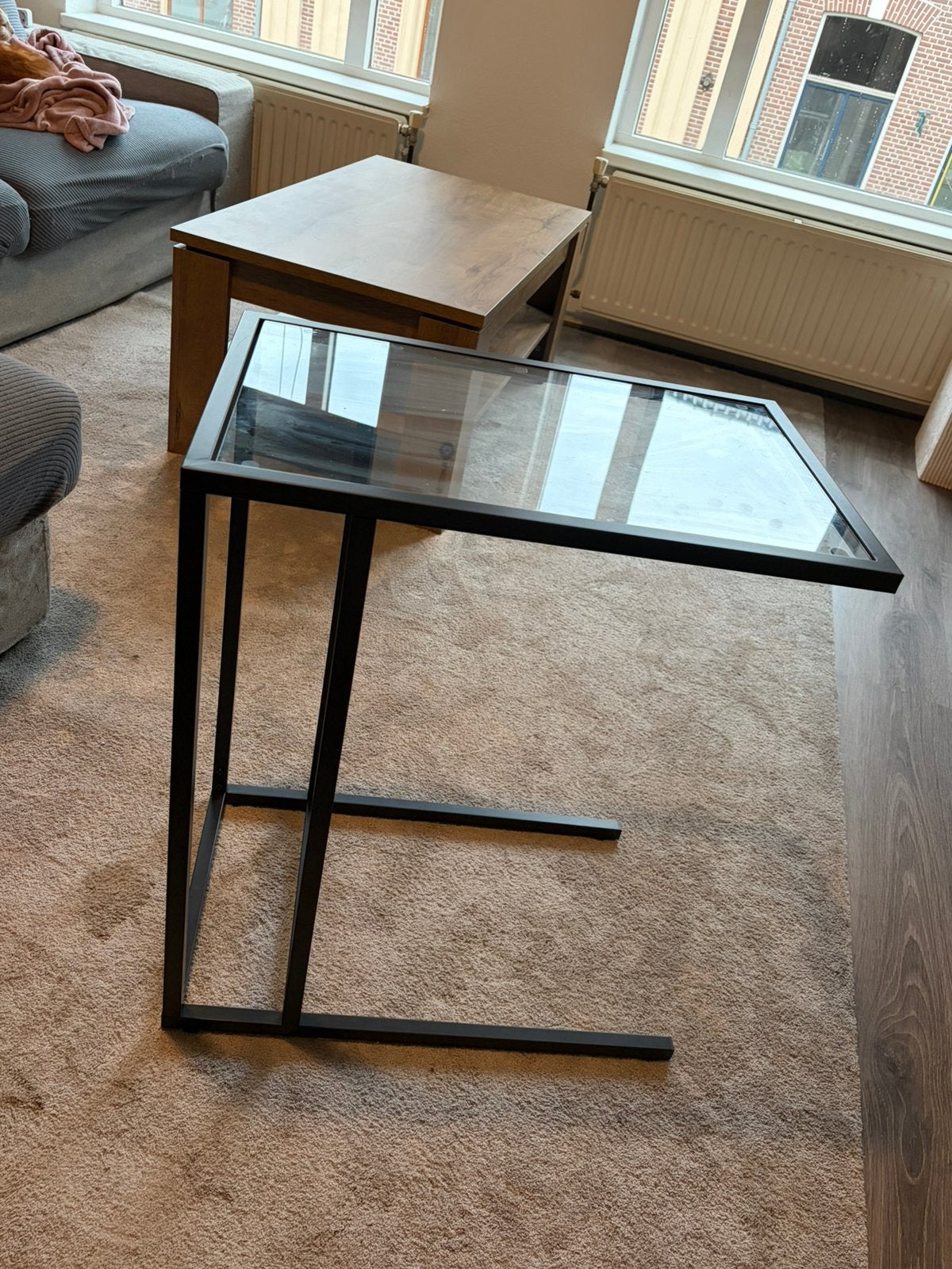 IKEA VITTAJO - Laptop / bijzet tafel, Ophalen, Zo goed als nieuw, Glas, Modern