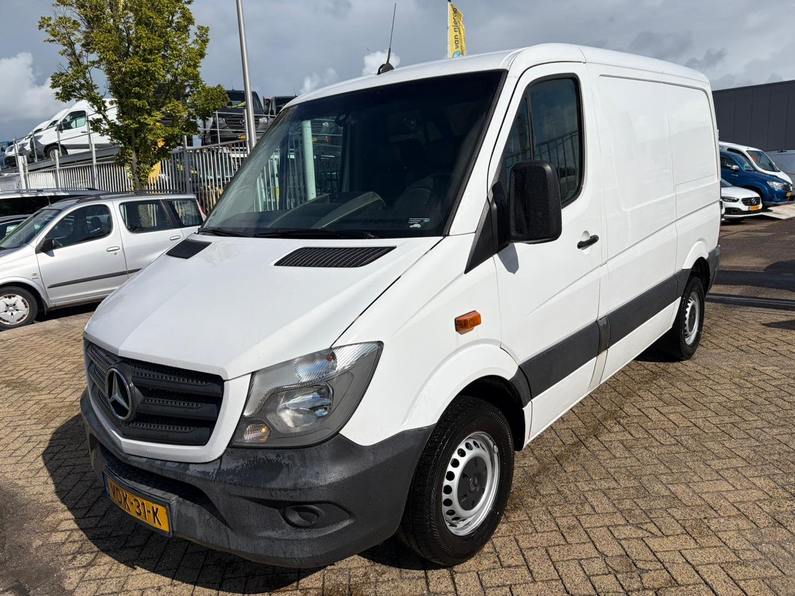 Mercedes-Benz Sprinter 210cdi l1h1 airco (bj 2016), Gebruikt, Wit, Mercedes-Benz, Bedrijf