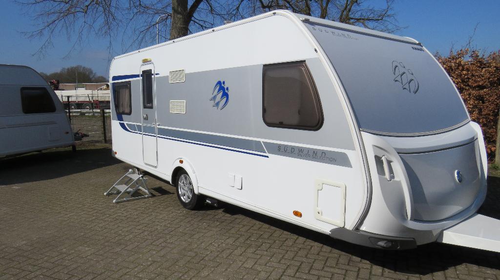 TE HUUR DIVERSE 4 PERS CARAVANS  WIKRACARAVANS HENGELO GLD, Caravans en Kamperen, Overige Caravans en Kamperen, Ophalen