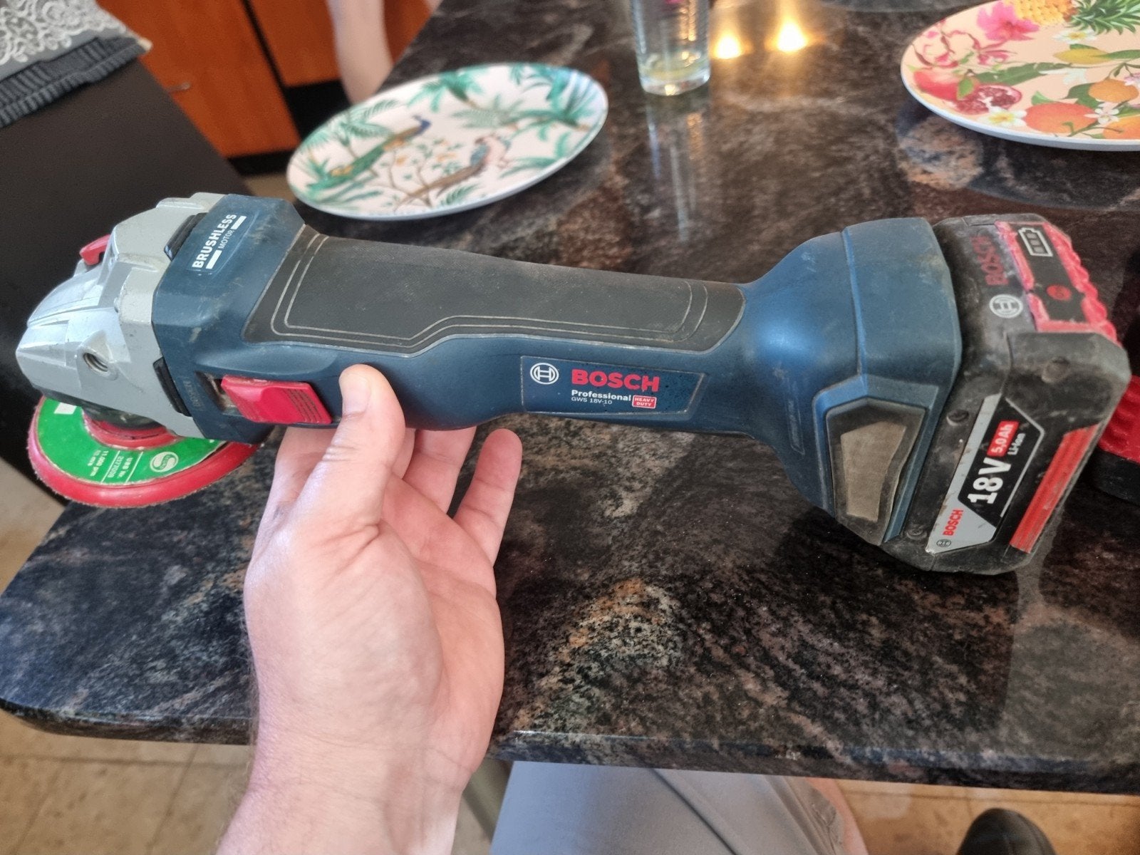 Bosch Accu Slijptol (zonder beschermkap) GWS 18V-10, Ophalen of Verzenden, Gebruikt, Minder dan 700 watt, Haakse handslijpmachine