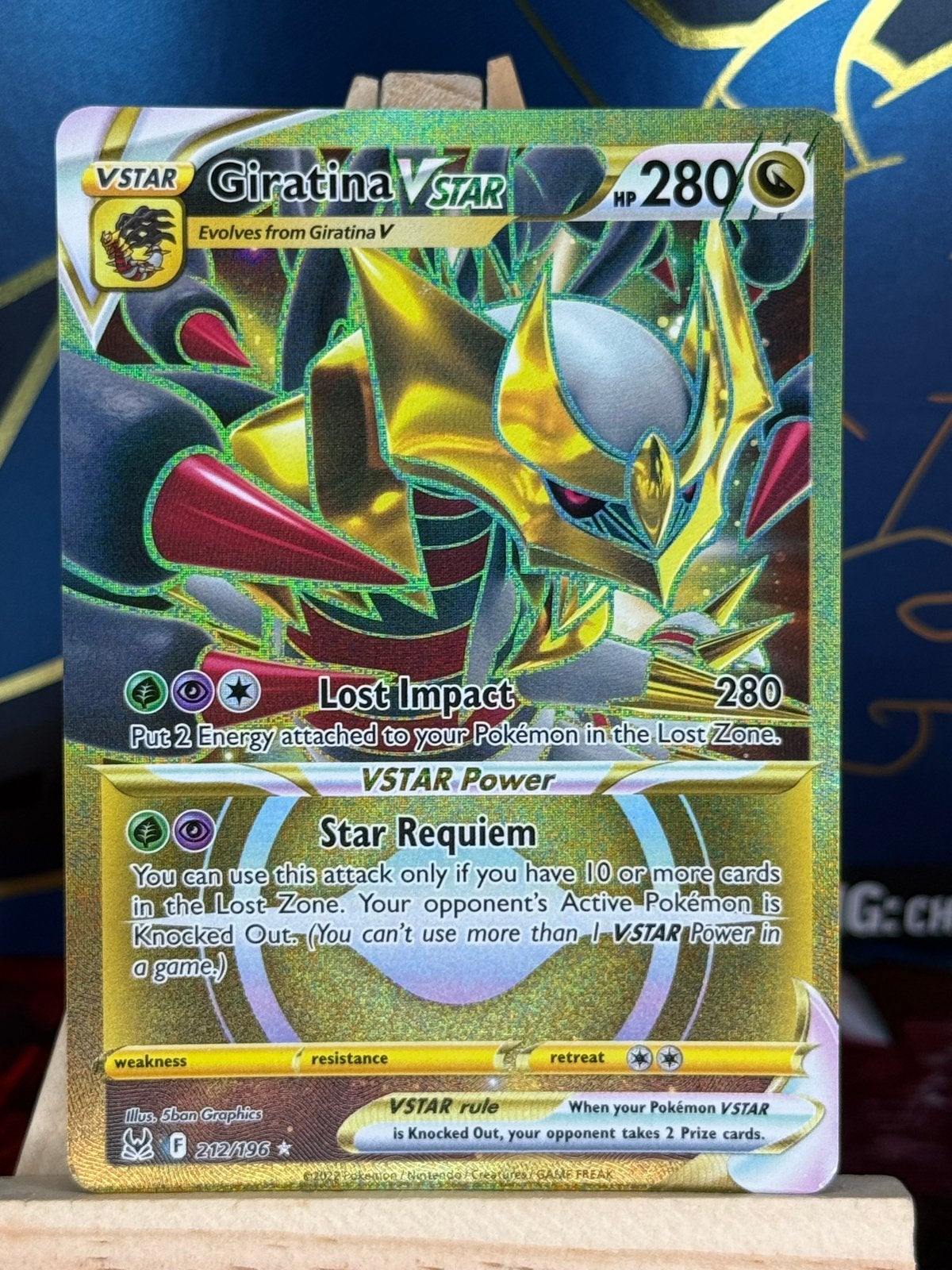 Giratina VSTAR #212 | Pokemon Lost Origin, Ophalen of Verzenden, Zo goed als nieuw, Losse kaart, Foil