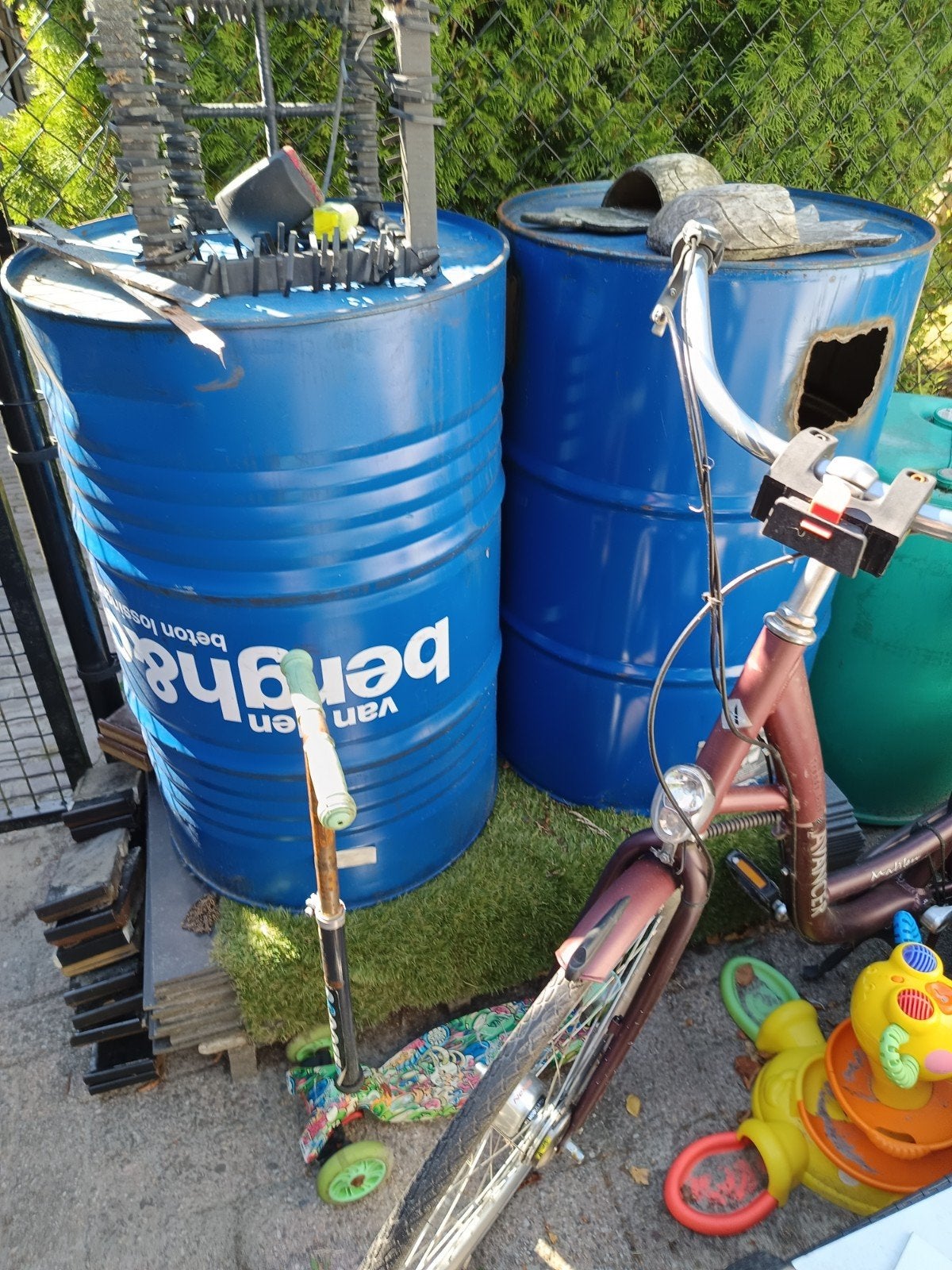 grote brandton twee stuks 25 euro per stuk twee voor 40 euro, Tuin en Terras, Vuurkorven, Ophalen