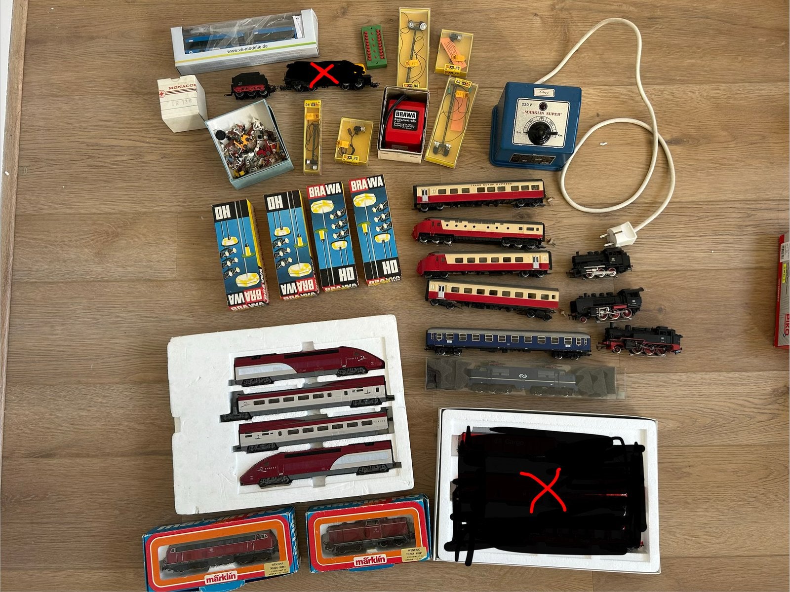 Treinbaan met rails, wagons, accessoires, licht, trafo, etc, Ophalen, Wisselstroom, Gebruikt, Overige typen