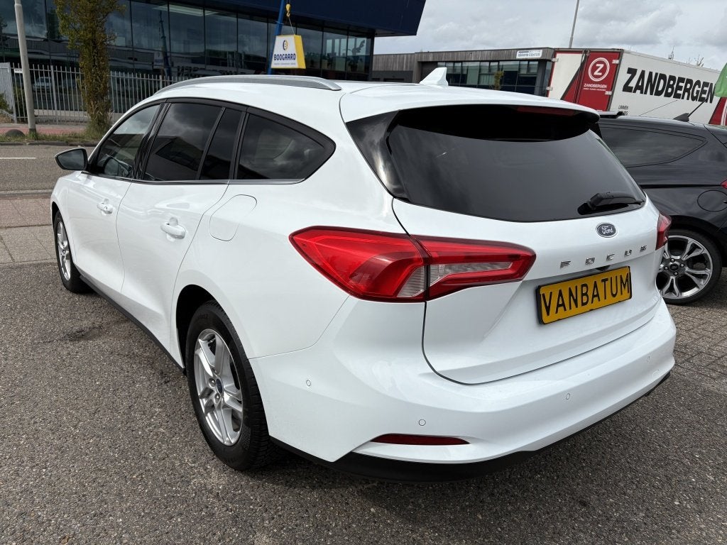 Ford FOCUS Wagon 1.0 EcoBoost Titanium Business (bj 2019), Auto's, Gebruikt, 1283 kg, Wit, Parkeerassistent