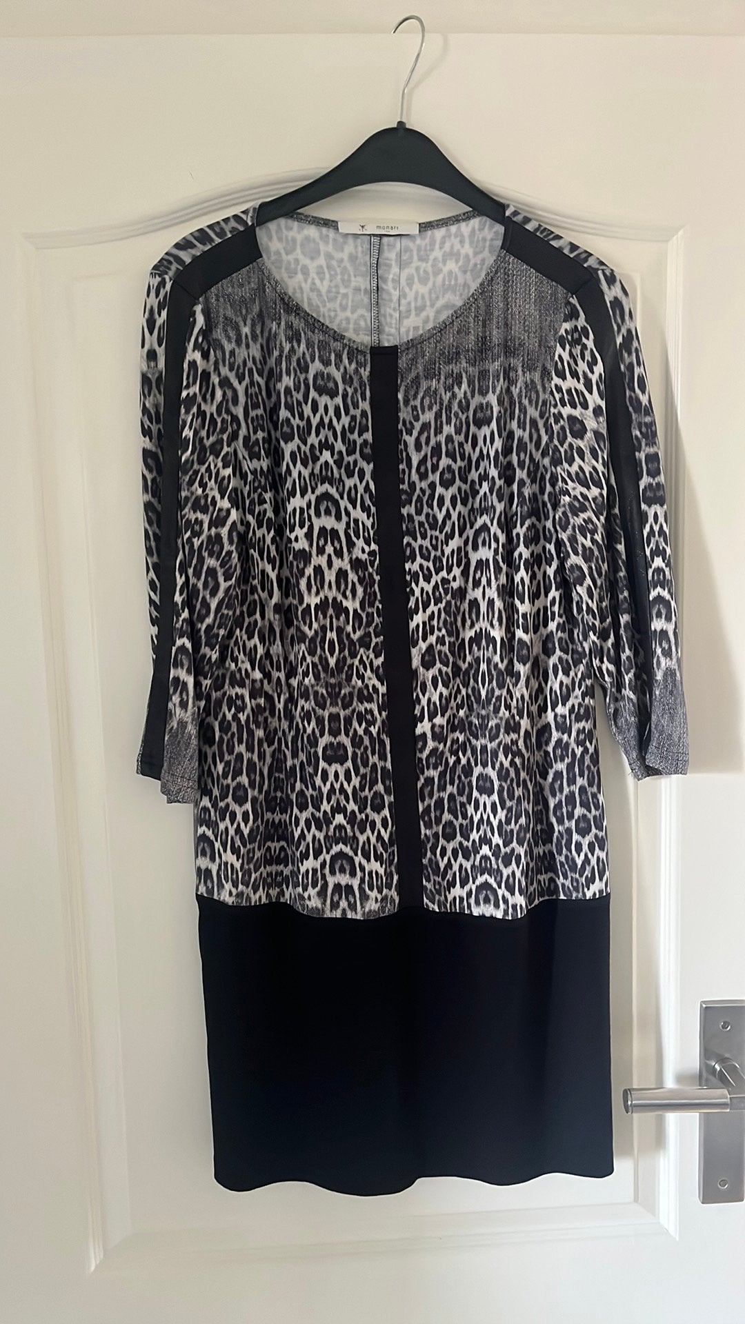 Monari longsleeve L panter met zwart, Kleding | Dames, Verzenden, Zwart, Maat 42/44 (L), Nieuw