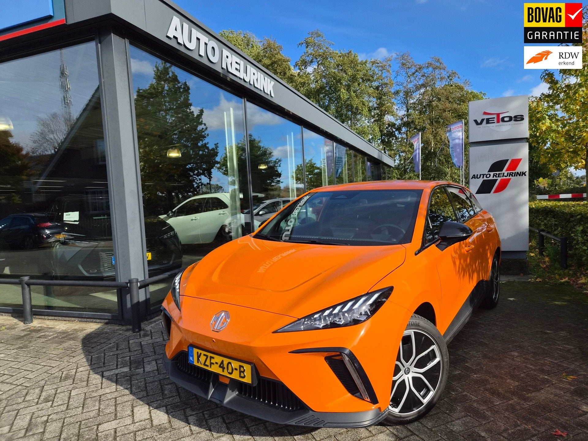 MG MG4 ELECTRIC Luxury 64 kWh, Auto's, Automaat, Achterwielaandrijving, Gebruikt, Zwart