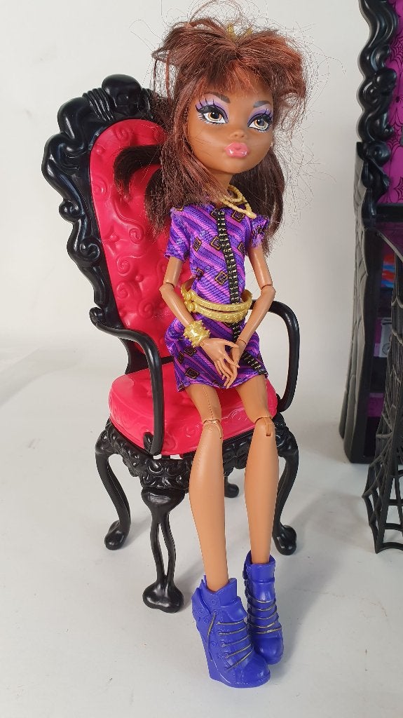 Monster High Coffin Bean, cafetaria met Clawdeen Wolf, Verzamelen, Poppen, Tweedehands verkoop, Tweedehands verkoop, Gebruikt