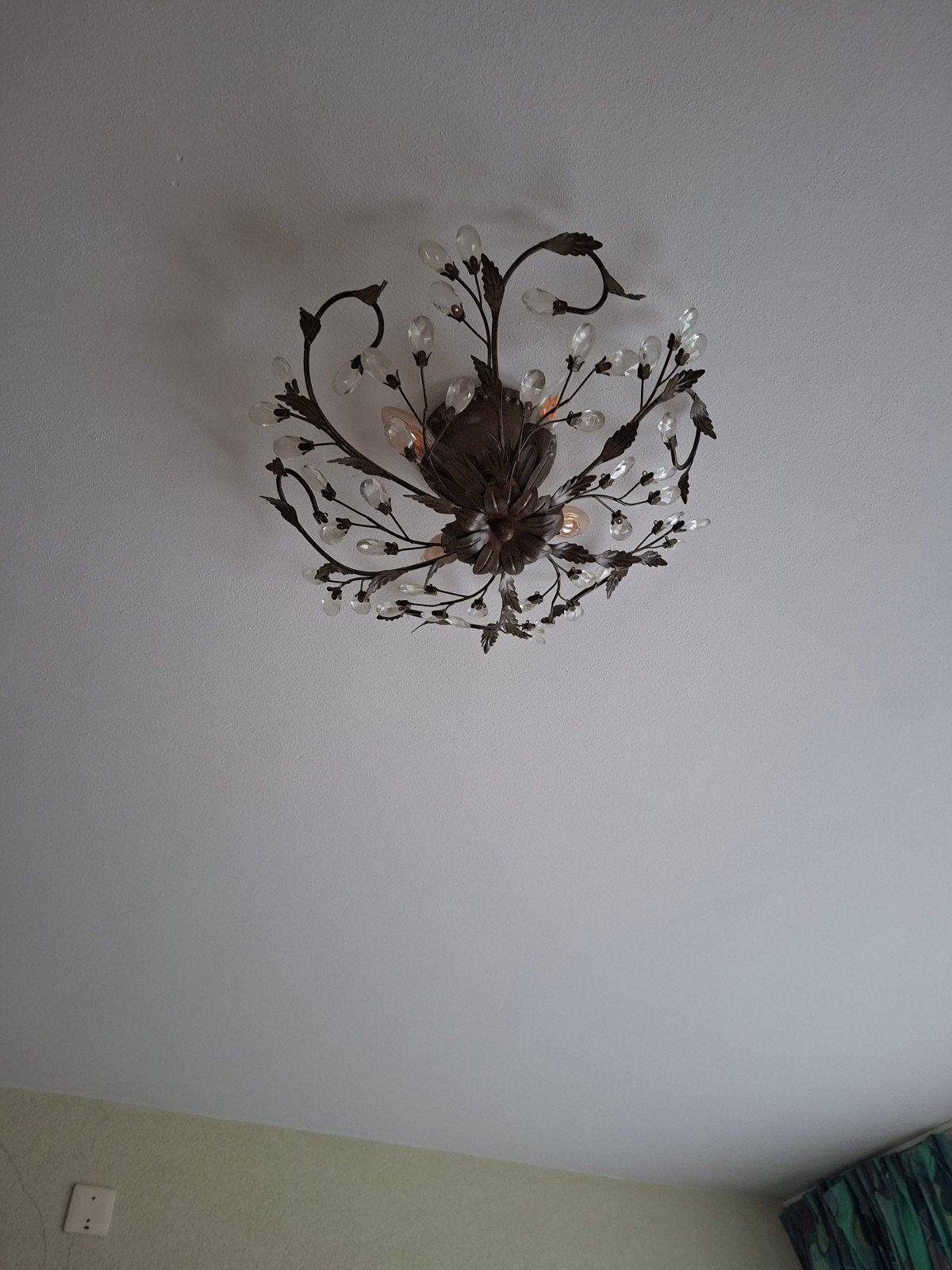 Elegante plafondlamp met kristallen bloemmotief, Ophalen, Gebruikt, E14 (klein), Klassiek, Romantisch, Bloemmotief