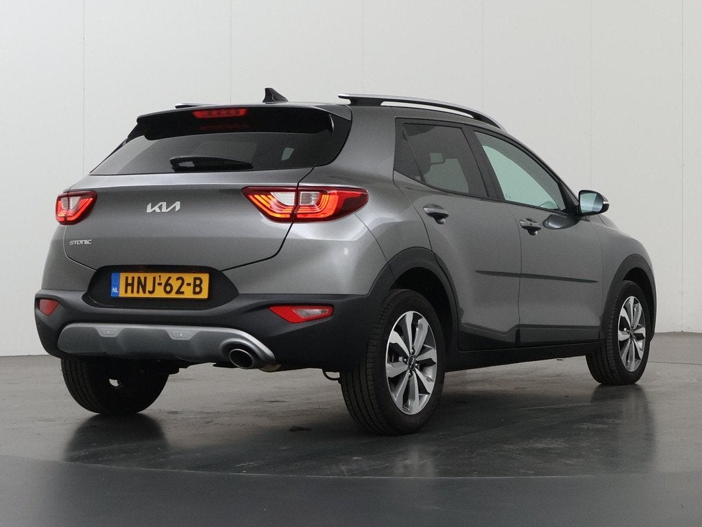 Kia Stonic 1.0 T-GDi MHEV DynamicPlusLine | Stoel/Stuurwielv, Auto's, Kia, Voorwielaandrijving, Euro 6, Automatische klimaatregeling