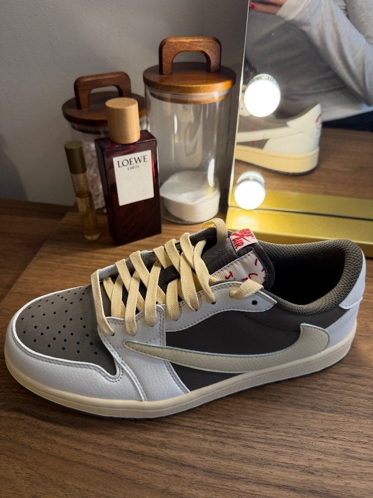 Air jordan 1 low travis scott, Kleding | Heren, Wit, Nike, Nieuw, Ophalen of Verzenden