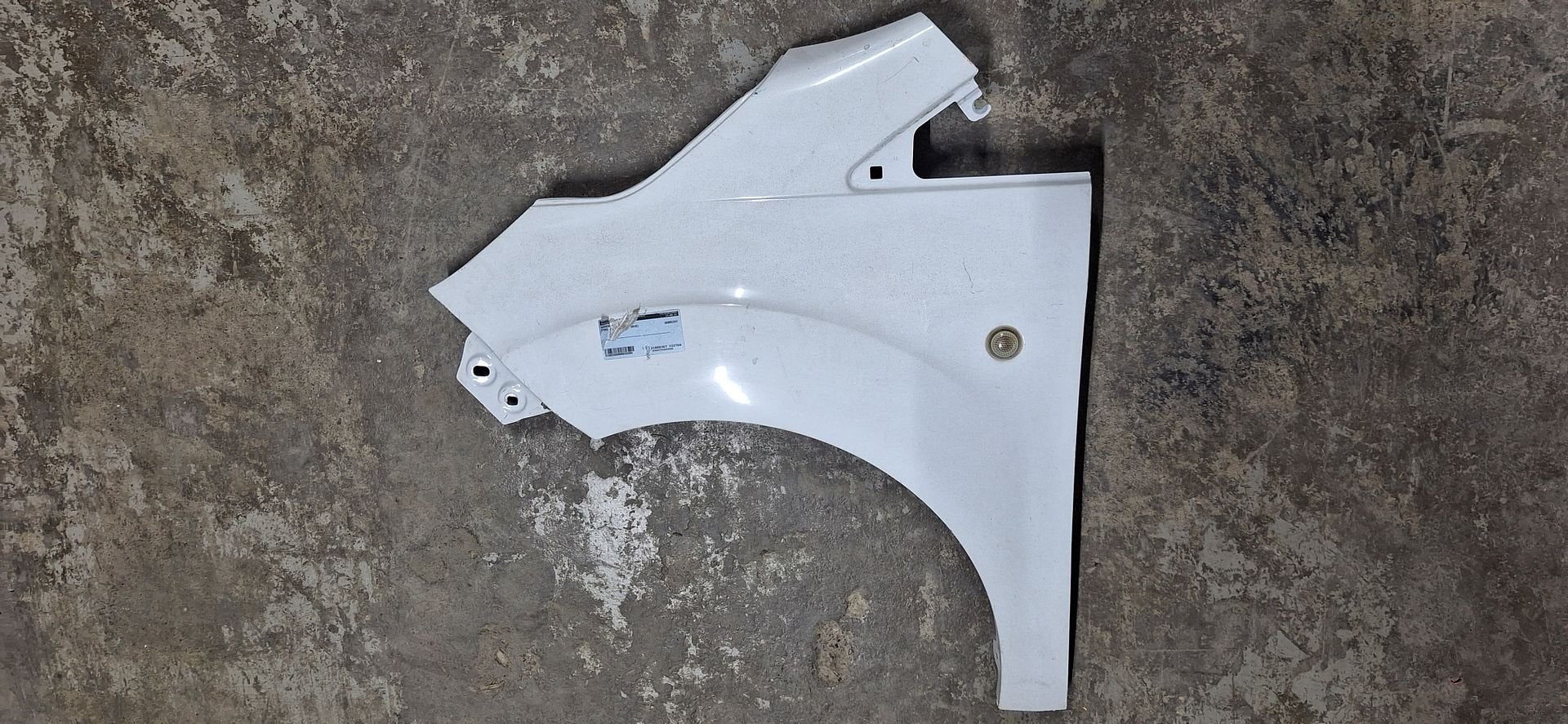 Spatbord Links-Voor Ford Transit Courier 2014 Wit Scherm, Auto-onderdelen, Carrosserie en Plaatwerk, Gebruikt, -, -, Ophalen of Verzenden