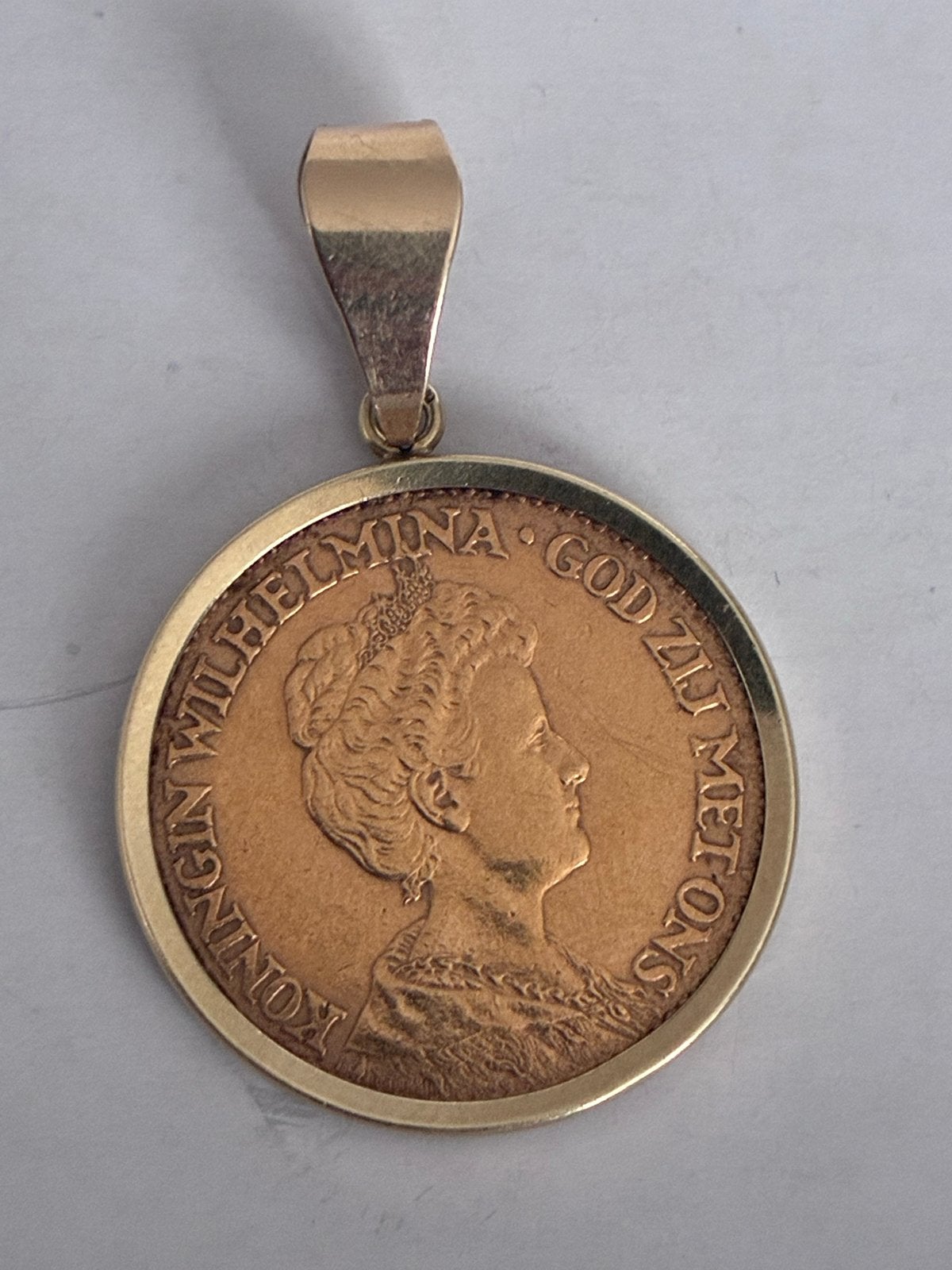 Gouden hanger met 10 Gulden munt Wilhelmina 1912, Ophalen of Verzenden, Gebruikt, Goud, Overige voorstellingen