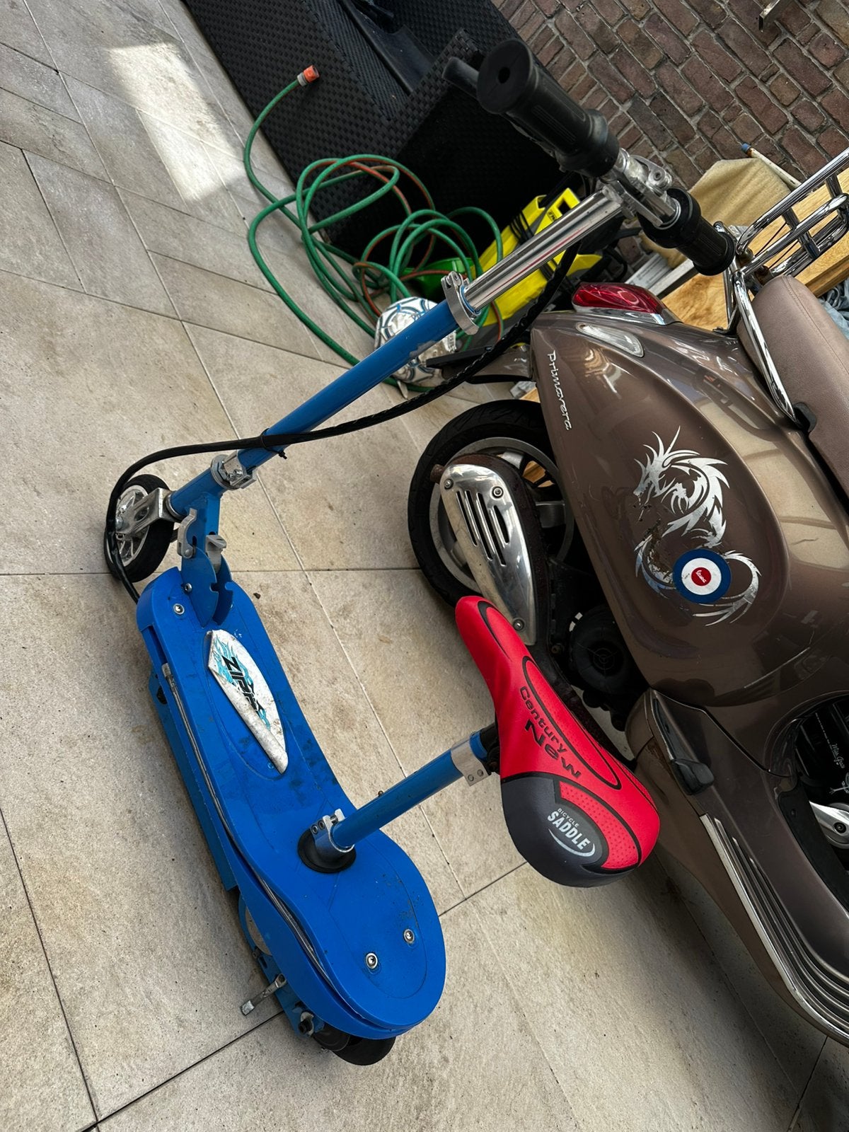 Elektrische step, Fietsen en Brommers, Steps, Ophalen of Verzenden, Zo goed als nieuw, Elektrische step (E-scooter)