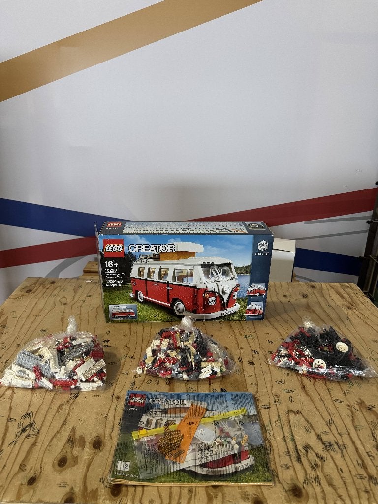 LEGO Creator 10220 Volkswagen T1 Kampeerbus, Kinderen en Baby's, Speelgoed | Duplo en Lego, Info@lego.com, Denemarken, Ophalen of Verzenden