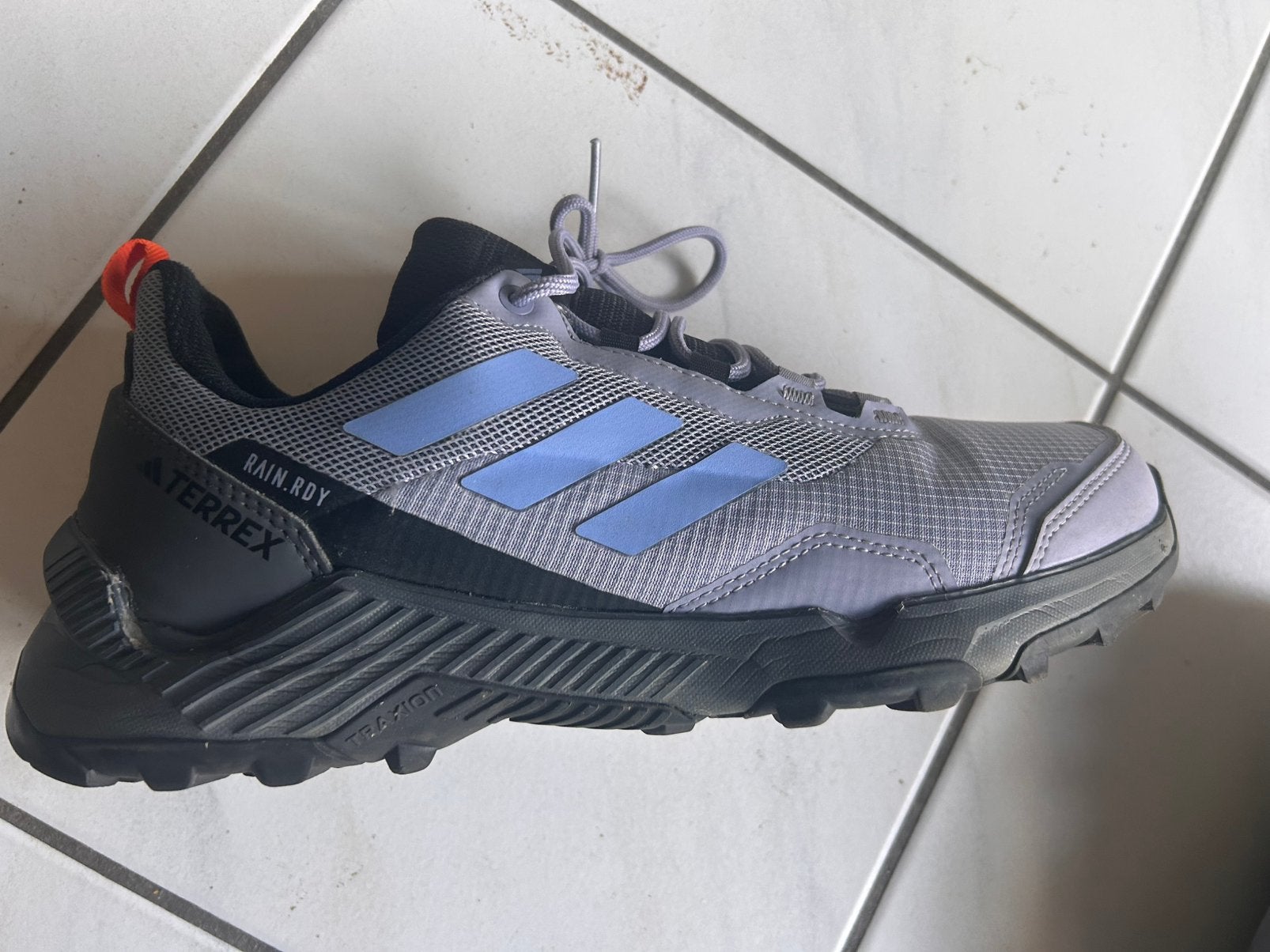 Adidas Terrex Wandelschoenen - Lila - maat 42 2/3, Kleding | Dames, Schoenen, Overige kleuren, Zo goed als nieuw, Wandelschoenen