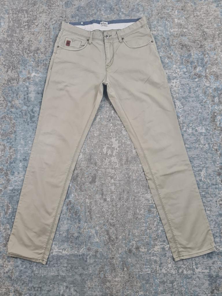 Vanguard V7 W33 L34 Straight STRETCH Bronno3334, Kleding | Heren, Broeken en Pantalons, Maat 52/54 (L), New Yorkstraat 50, 1175 RD Lijnden
