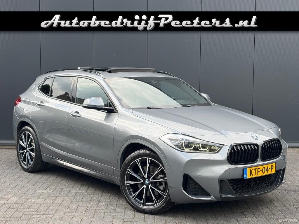 Bmw X2 xDrive25e M Sport Pano ACC HUD Camera LED Leder E.kle, Auto's, Automaat, 53 km, Gebruikt, Bedrijf