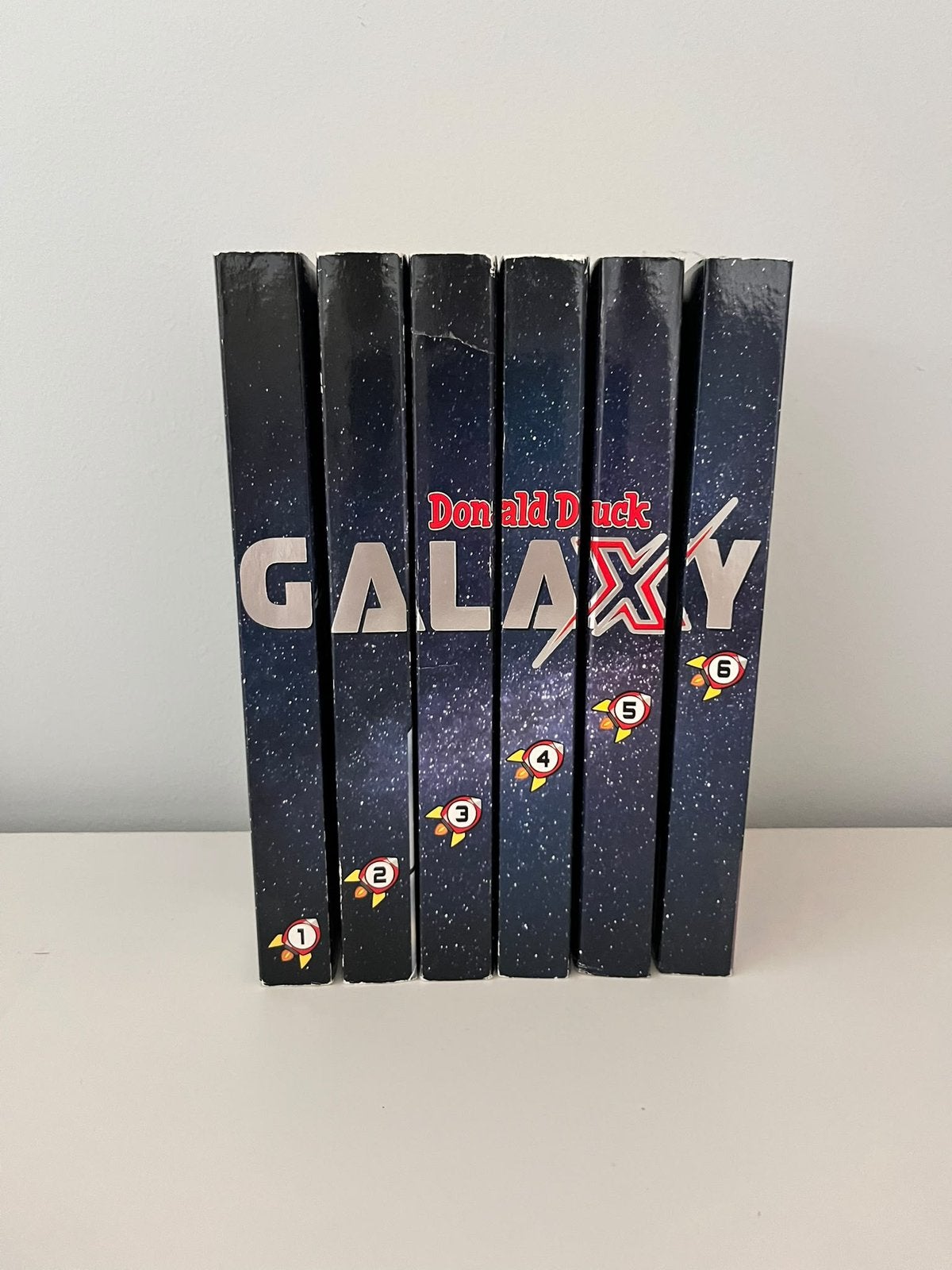 Donald duck Galaxy 1 t/m 6, Ophalen of Verzenden, Gelezen