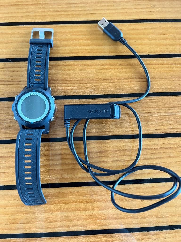 Te koop Garmin Quatix met GNT10, Gebruikt, Garmin, Ophalen of Verzenden, Bramenberg 9-3 3755 BT Eemnes