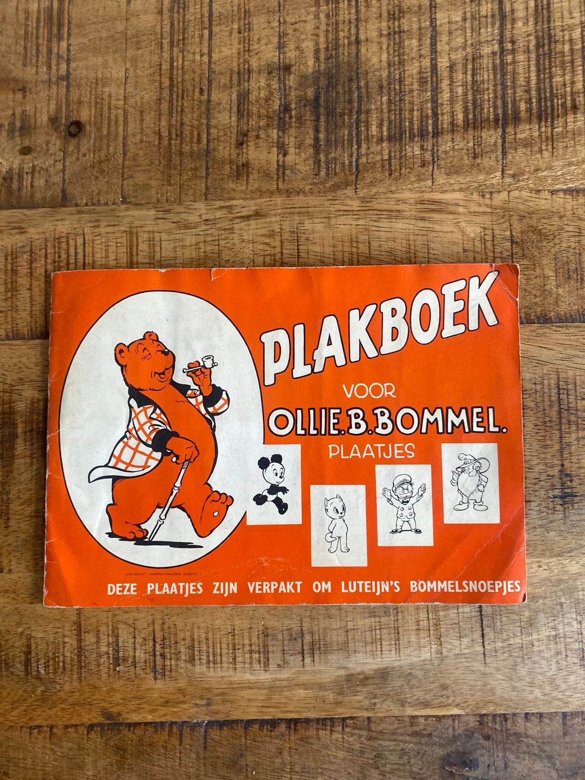 Plakboek voor Ollie B. Bommel plaatjes maarten toonder 1961, Eén stripboek, Ophalen of Verzenden, Gelezen