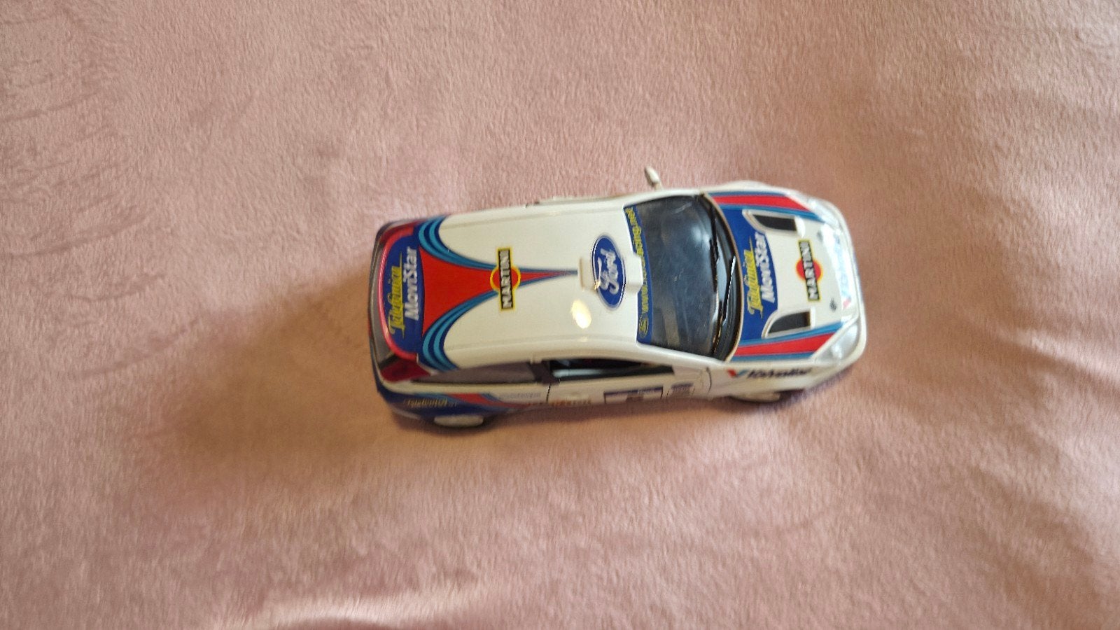 Ford Focus WRC Rally Auto Modelauto, Hobby en Vrije tijd, Modelauto's | 1:18, Verzenden, Zo goed als nieuw, Auto, Overige merken