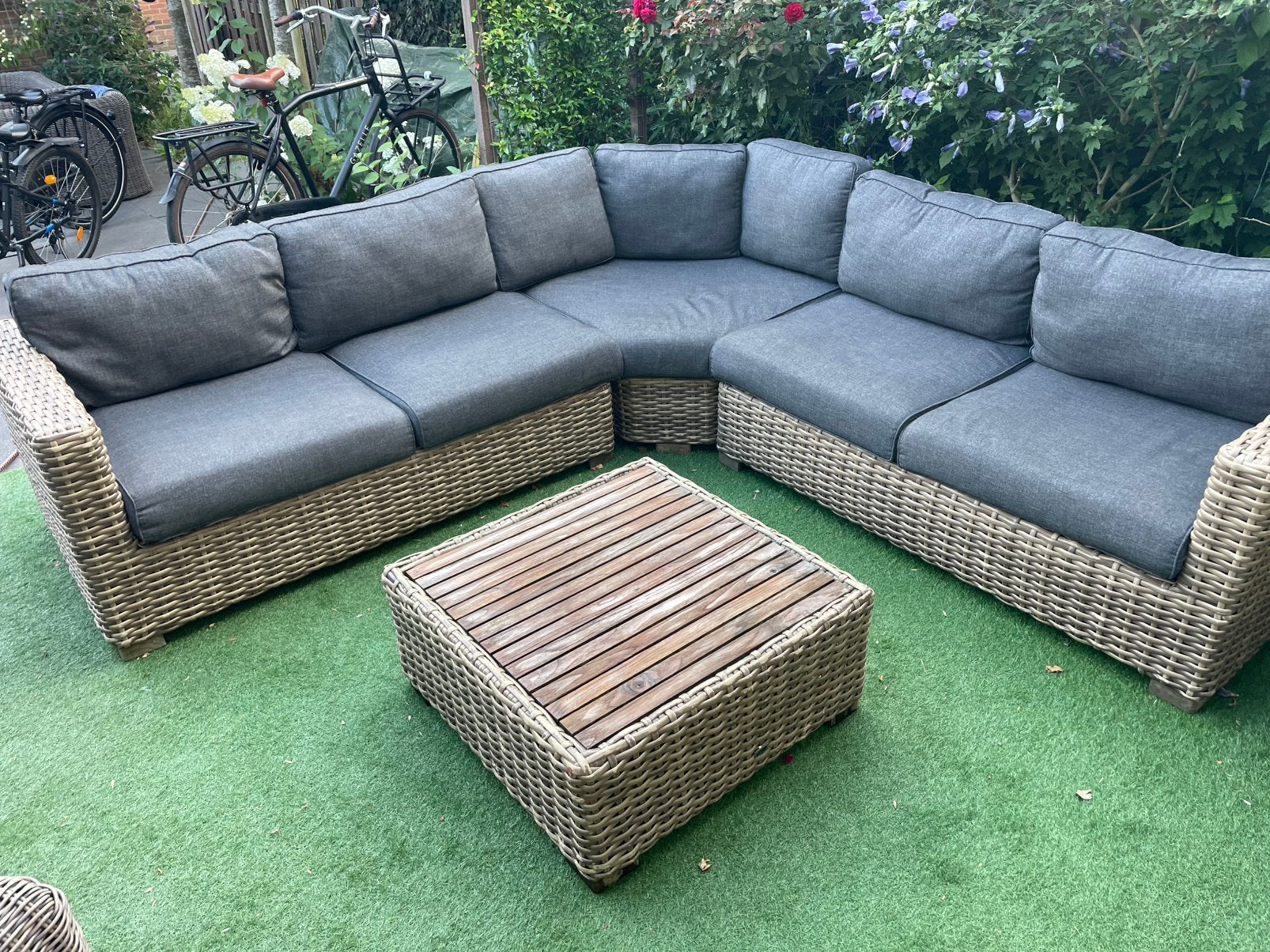 Sediamo horecameubilair hoekbank incl. tafel/beschermhoes, Ophalen, Gebruikt, 6 zitplaatsen, Loungeset