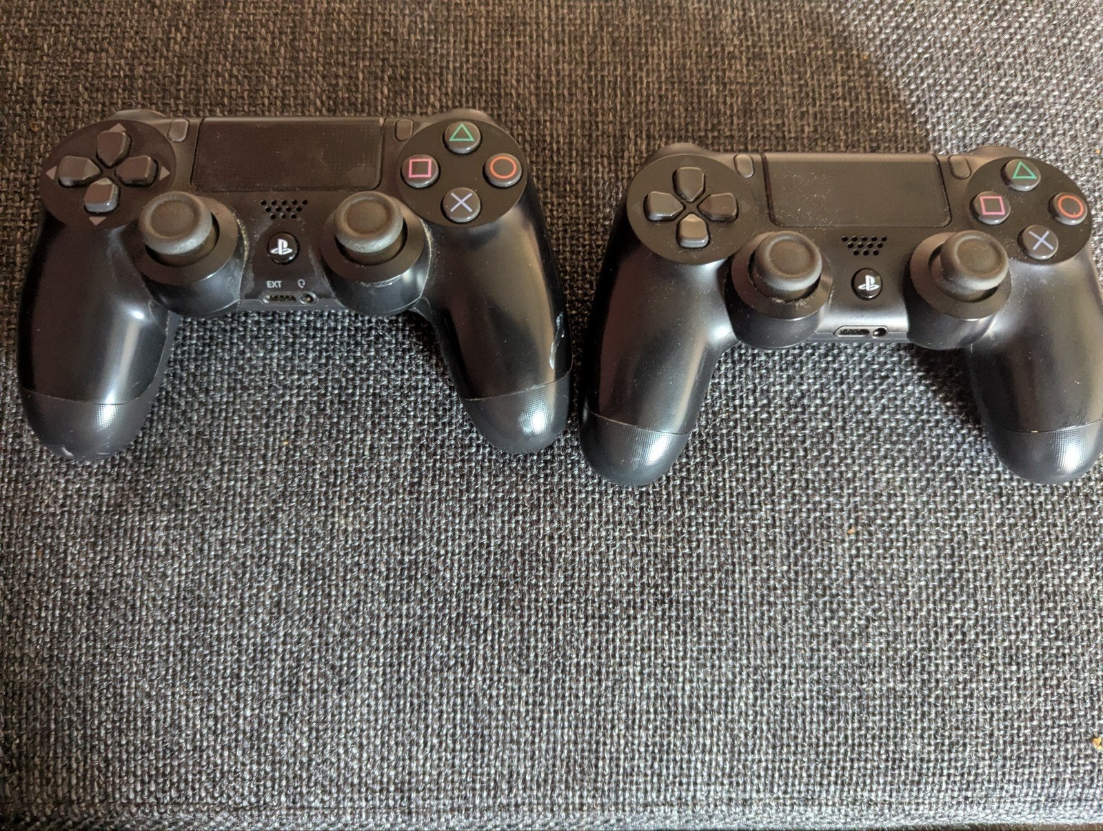 2x PlayStation 4 controllers - defect voor onderdelen, Ophalen of Verzenden, Niet werkend, Controller, PlayStation 4