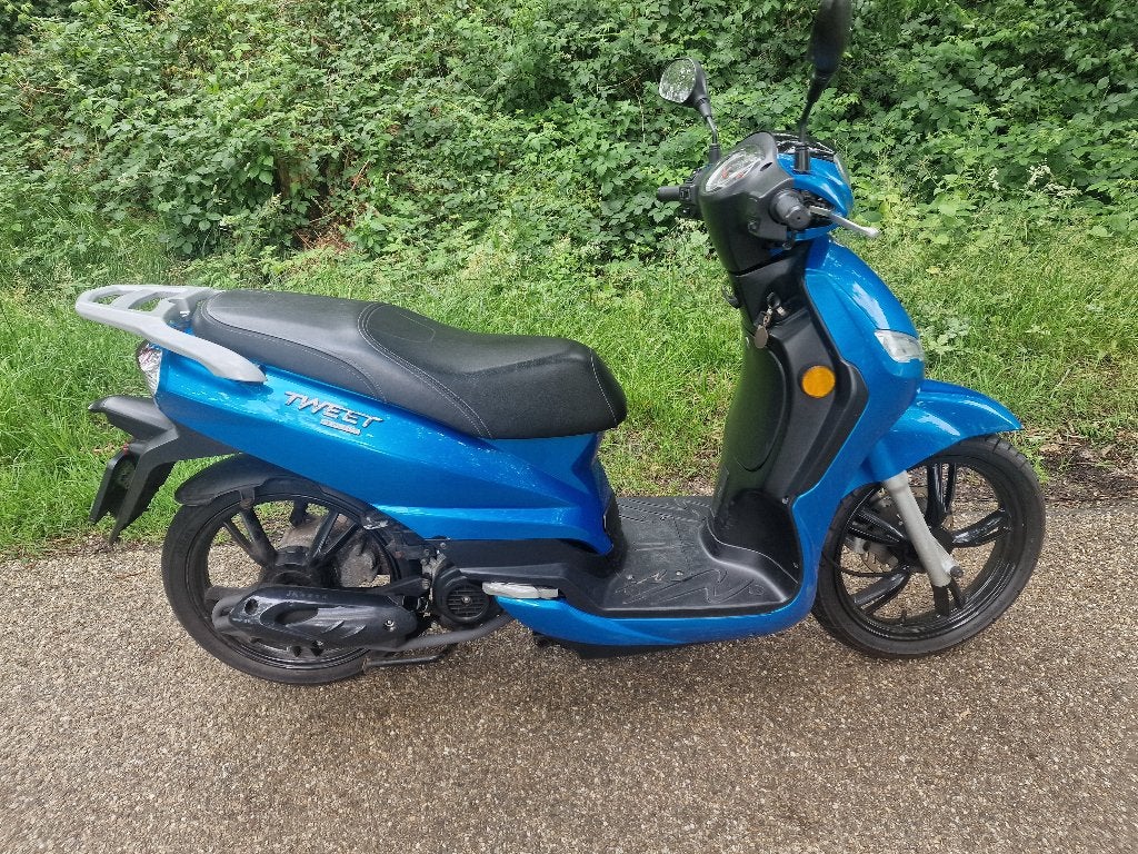 Peugeot Tweet bj 2017  4 tact, km st. 8635, Ophalen, Zo goed als nieuw, Benzine, Peugeot