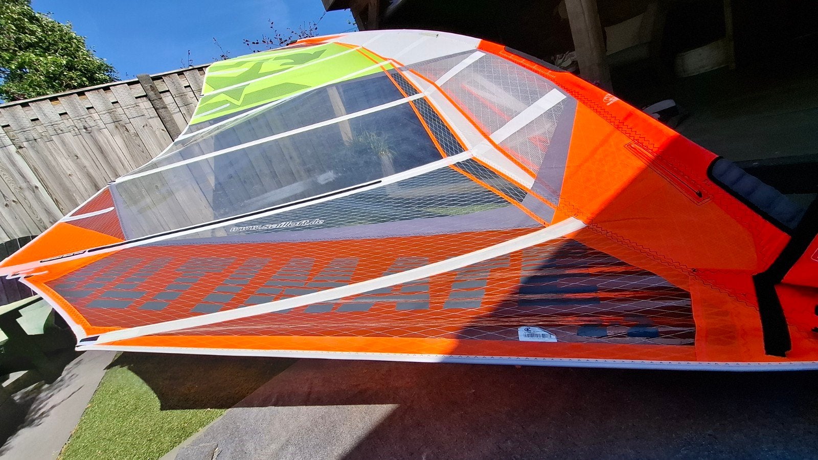 Sailloft Hamburg Ultimate 8.6, Watersport en Boten, Windsurfen, Zo goed als nieuw, 8 m² of meer, Zeil, Ophalen