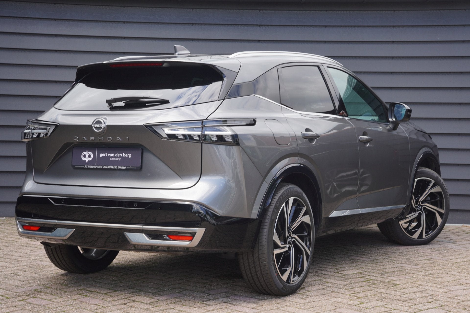 Nissan QASHQAI 1.3 MHEV Xtronic Tekna Plus - LEDER - PANODAK, Auto's, Nissan, Zwart, 4 cilinders, Bedrijf, Qashqai