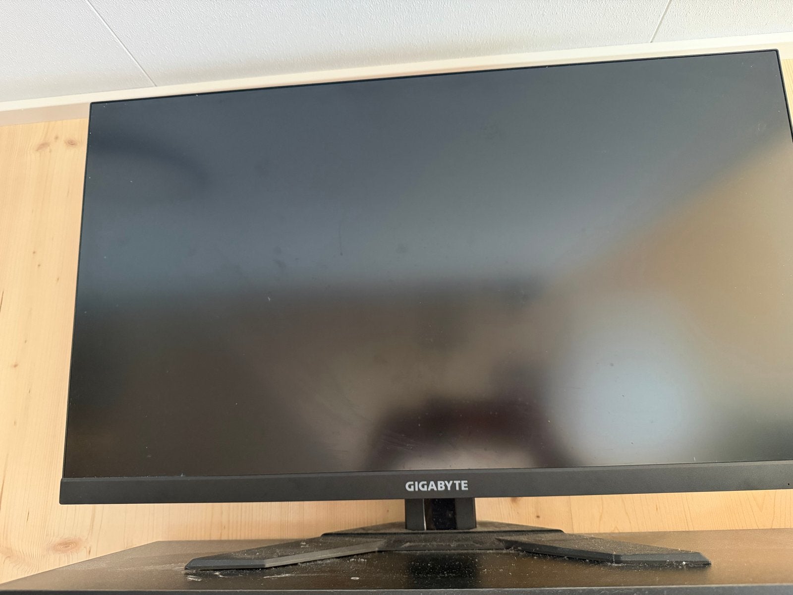 Gigabyte M28U 4K 144Hz Gaming Monitor - Met dode pixel, Gebruikt, 101 t/m 150 Hz, Ultra HD (4K), Ophalen