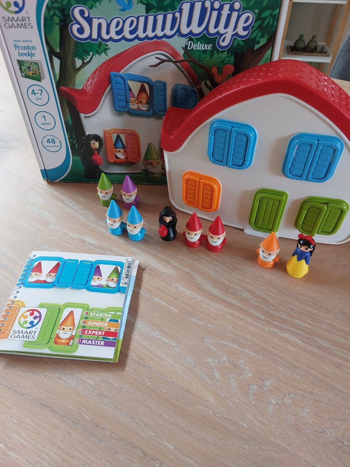 Smart Games Sneeuwwitje Deluxe - Puzzelspel voor kinderen, Ophalen of Verzenden, Zo goed als nieuw, Puzzelen