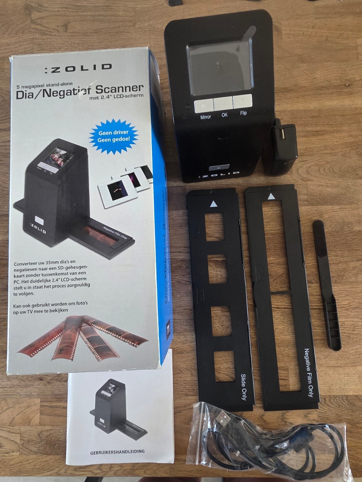 Zolid Dia/Negatief Scanner 5MP. geen pc nodig, Diascanner, Ophalen of Verzenden, Zo goed als nieuw, Zolid