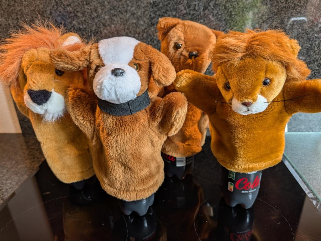 Leuke poppenkastpoppen: hond, beer en leeuwen, Gebruikt, Middelgroot (20 tot 80 cm), Bruin, Hond