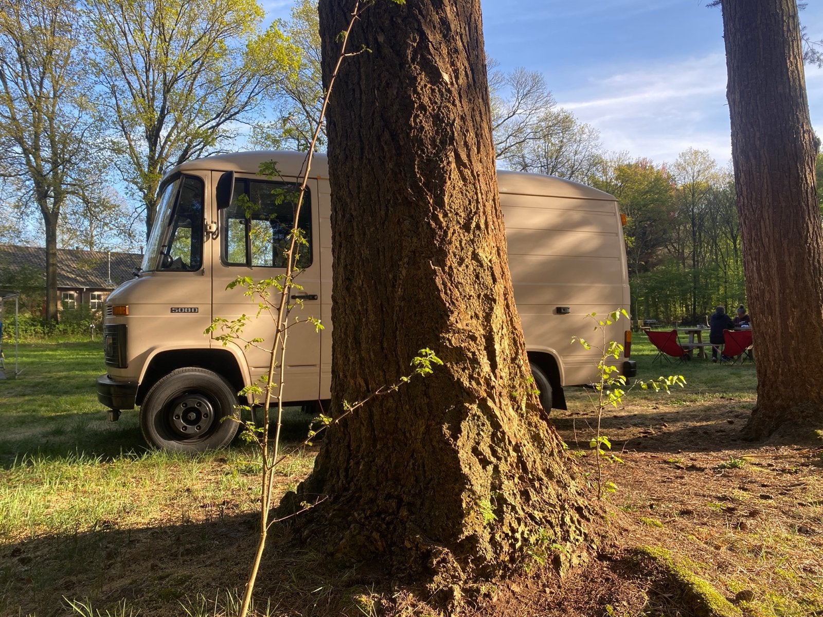 GEZOCHT: Camperstalling voor Mercedes 508 nabij Den Haag, Caravans en Kamperen, Campers, Buscamper of Camperbus, Tot en met 2