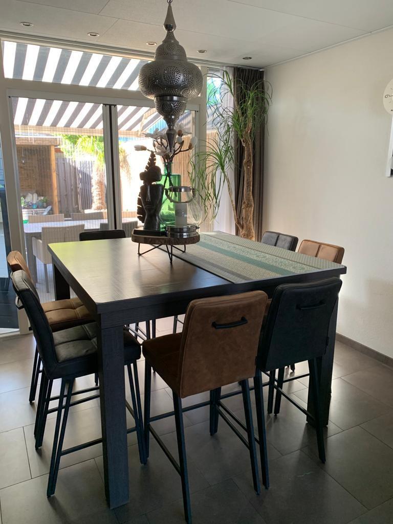 De Bommel eettafel met 8 stoelen, Ophalen, Gebruikt, Vierkant, Vijf personen of meer