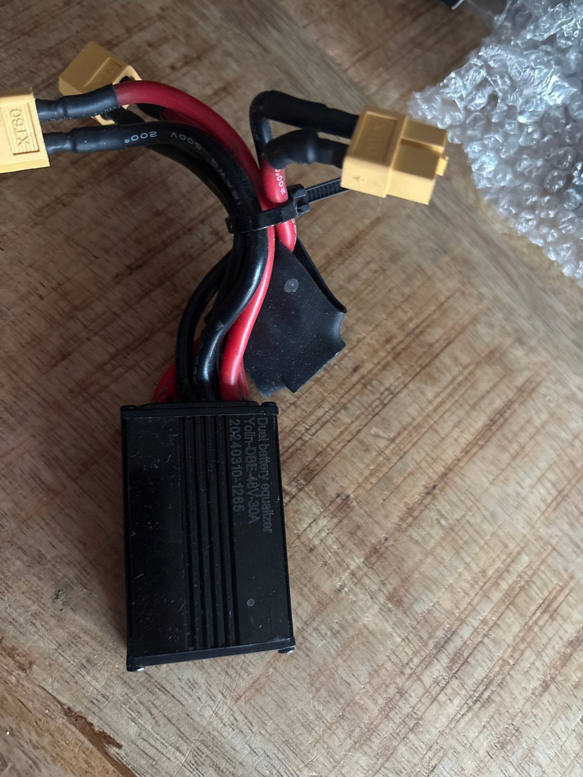 Dual Batterij Equalizer Yolin-DBE-48V-30A, Ophalen, Nieuw
