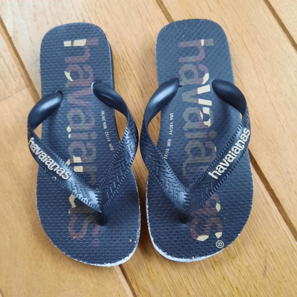 HAVAIANAS slippers zwart Brazil maat 31/32, Meisje, Overige typen, Ophalen of Verzenden, Zo goed als nieuw