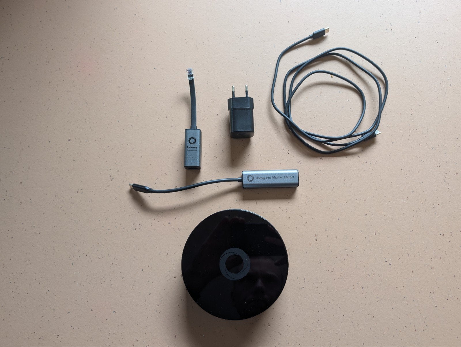 Homey Pro (Early 2023) + Ethernet Adapter & Energy Dongle, Ophalen of Verzenden, Zo goed als nieuw