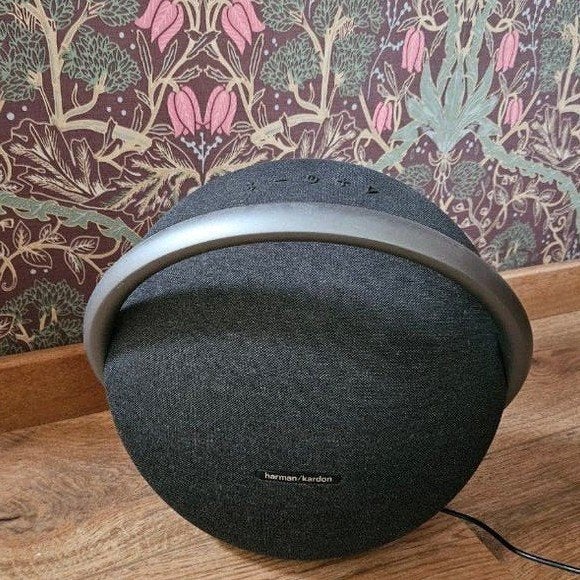 Harman Kardon Onyx Studio 7.
Nieuwstaat.
Draagbaar.
Uitsteke, Ophalen of Verzenden, Bluetooth, Zo goed als nieuw