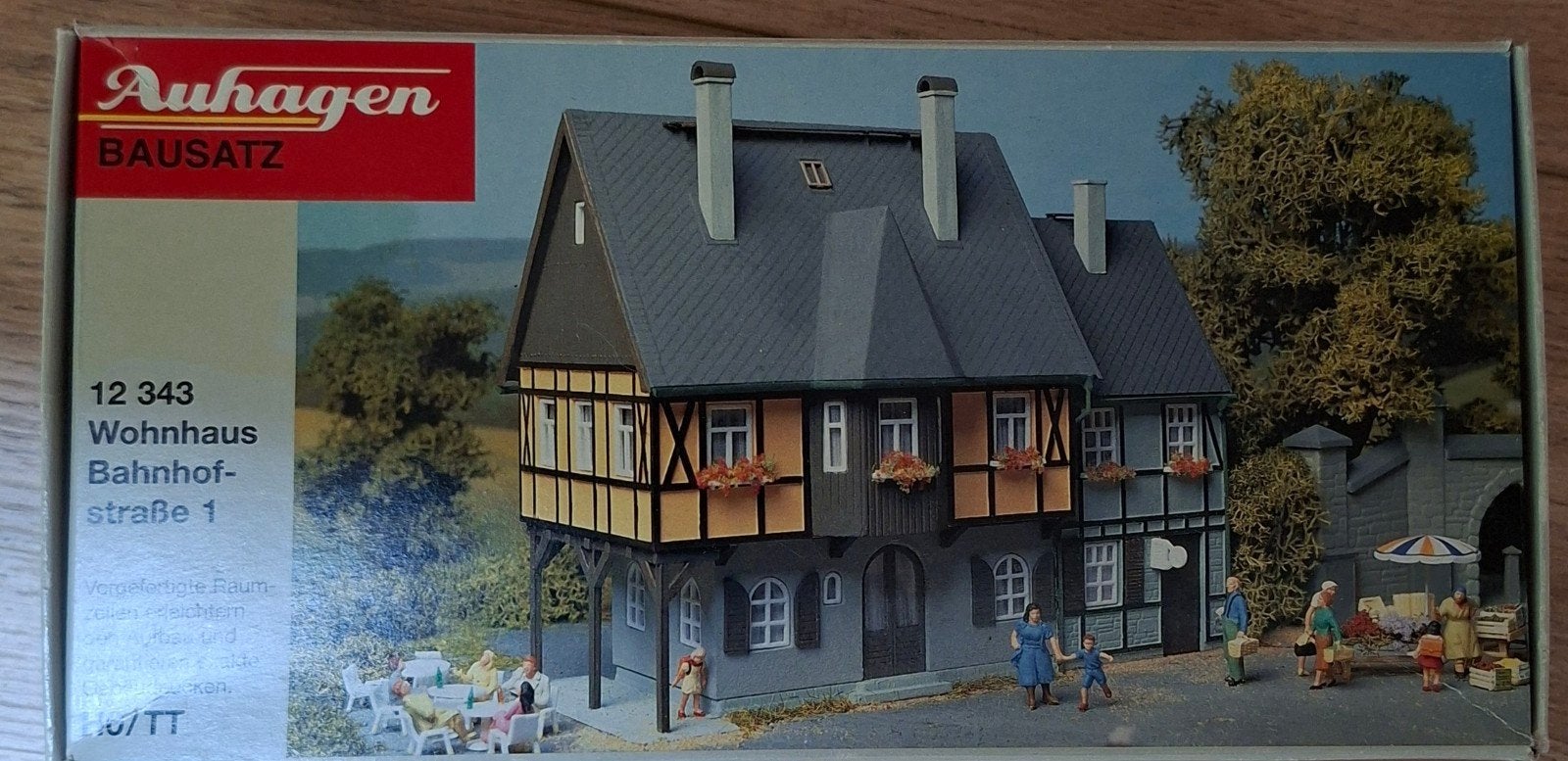 OPHALEN: Auhagen 12343 Woonhuis Bahnhofstraße 1 - H0/TT Bouw, Ophalen, Nieuw, Brug, Tunnel of Gebouw, Overige merken