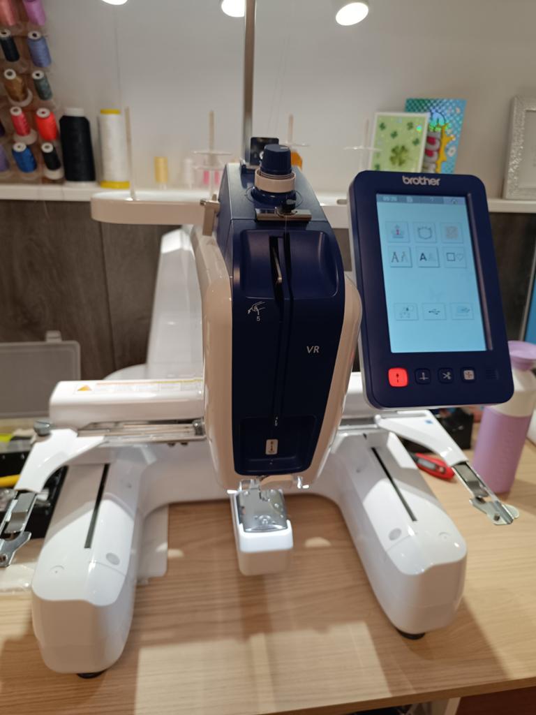 Brother Borduurmachine VR- Professioneel & Compleet, Ophalen of Verzenden, Zo goed als nieuw, Machineborduren, Borduurmachine
