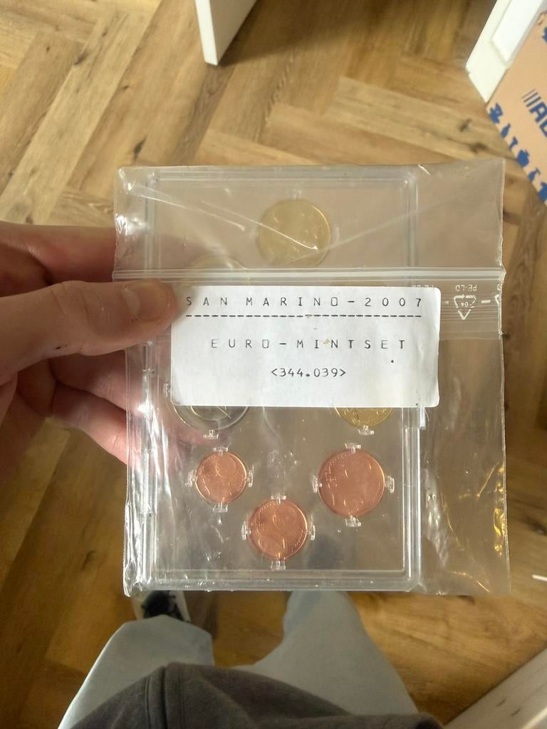 San marino 2007 euro mintset, Ophalen of Verzenden, San Marino, 2 euro