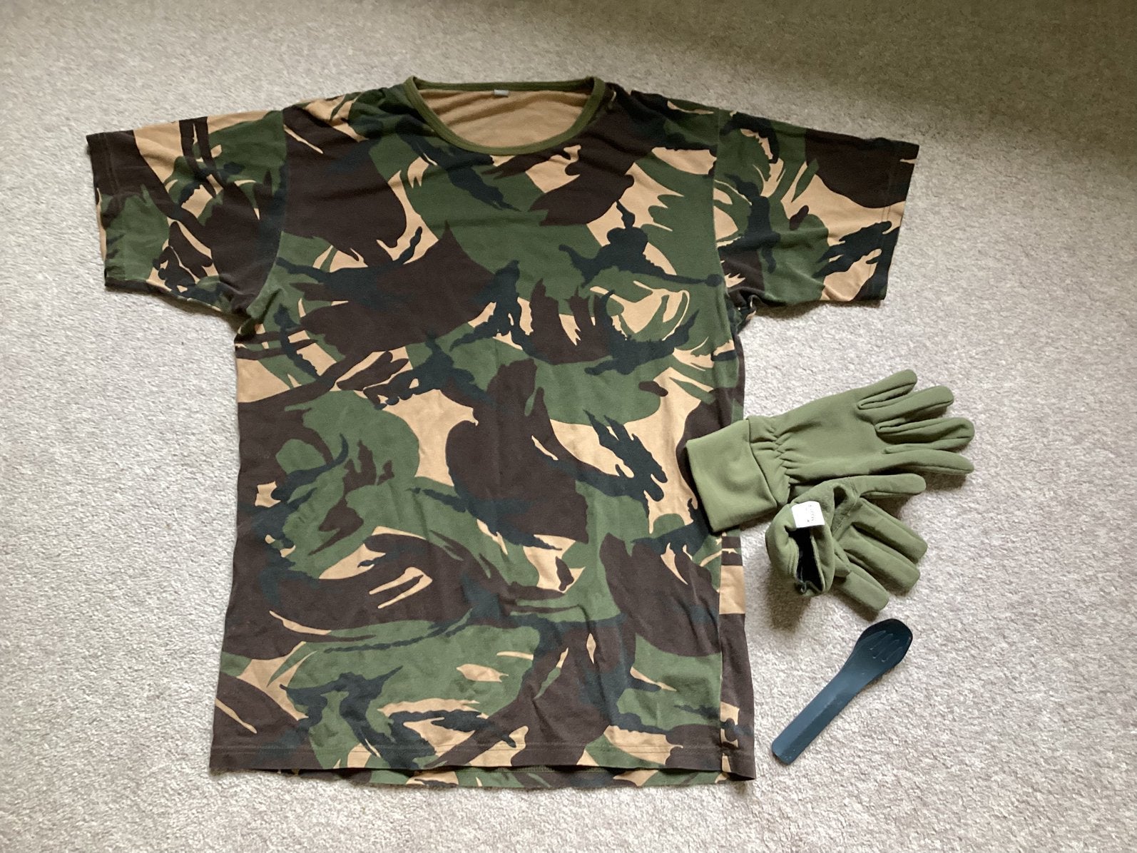 Outdoor spullen, shirt, handschoenen mt.8, lepel/vork, Ophalen of Verzenden, Landmacht, Nederland, Kleding of Schoenen