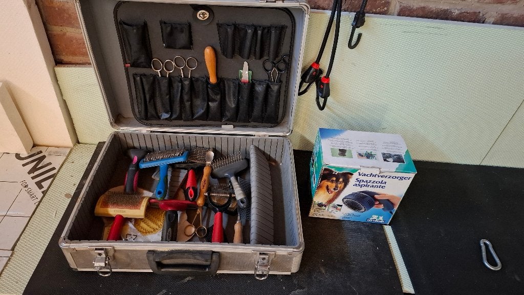 Honden verzorging set, Ophalen, Zo goed als nieuw