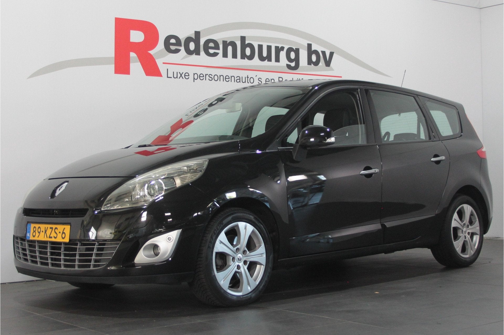 Renault Grand Scénic 2.0 Dynamique - Automaat (bj 2010), Auto's, Gebruikt, 4 cilinders, Automatische klimaatregeling, Zwart
