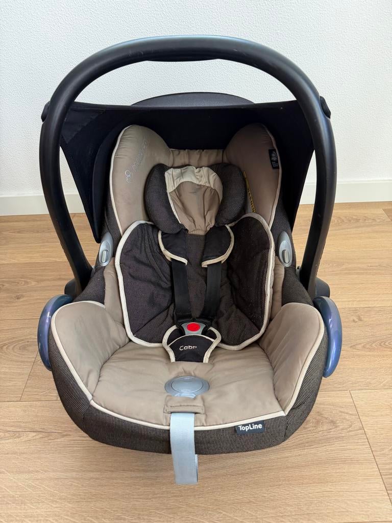 Maxi-Cosi Cabriofix autostoel met voetenzak, Autogordel, Zo goed als nieuw, 0 t/m 13 kg, Maxi-Cosi