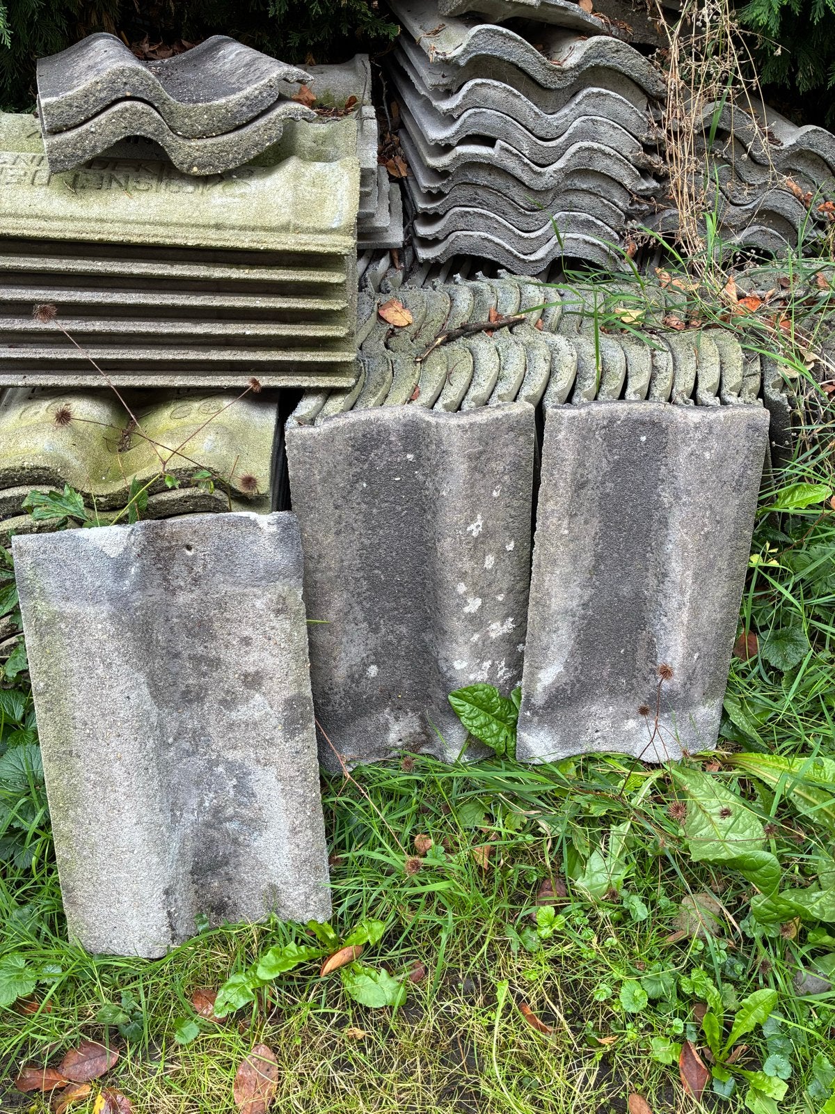 RBB Sneldekkers - Grijze dakpannen - circa 150 stuks, Doe-het-zelf en Verbouw, Ophalen, Steen of Klei, Dakpannen, Grijs