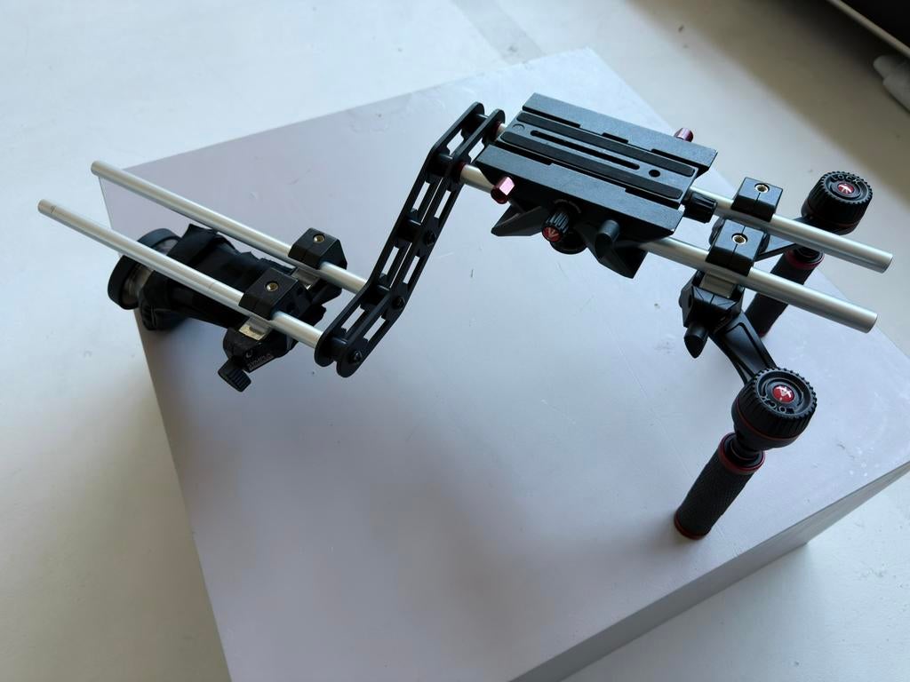Manfrotto Sympla shoulder rig, Ophalen of Verzenden, Zo goed als nieuw, Video